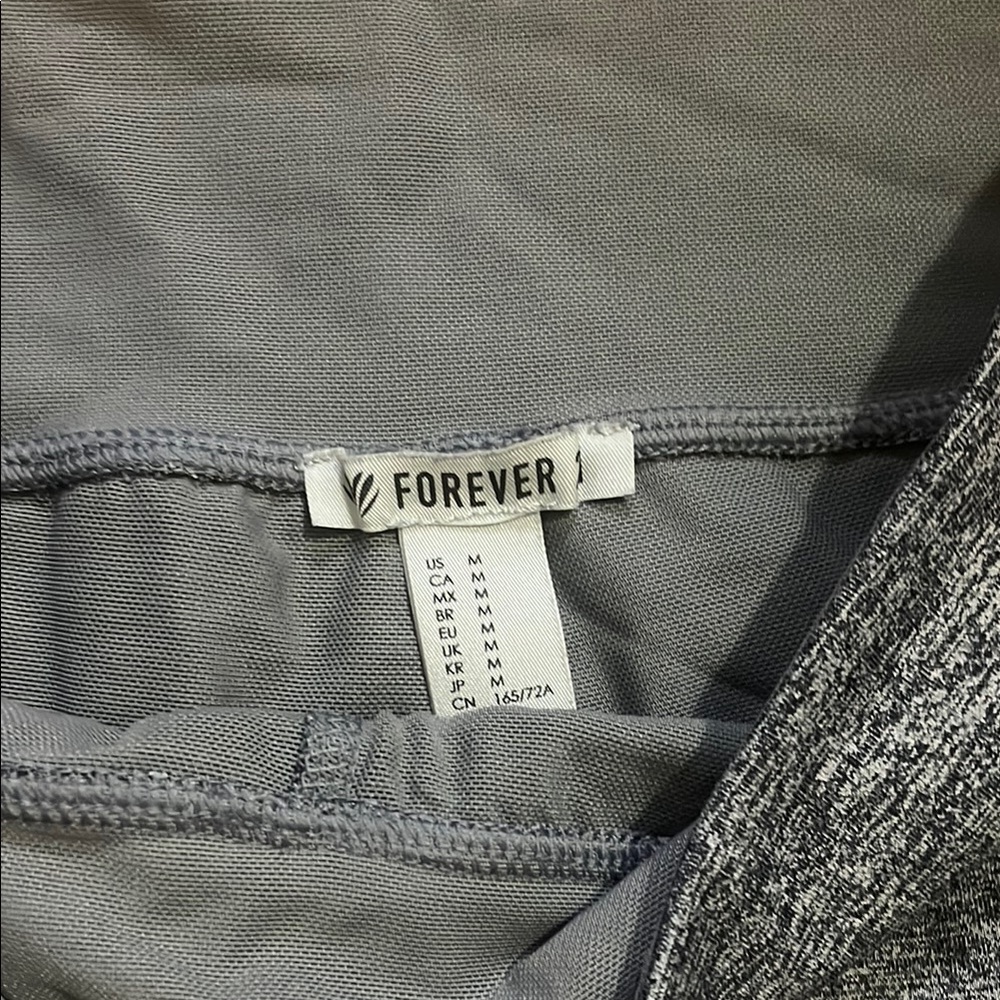 Shorts - Picture 2 of 3